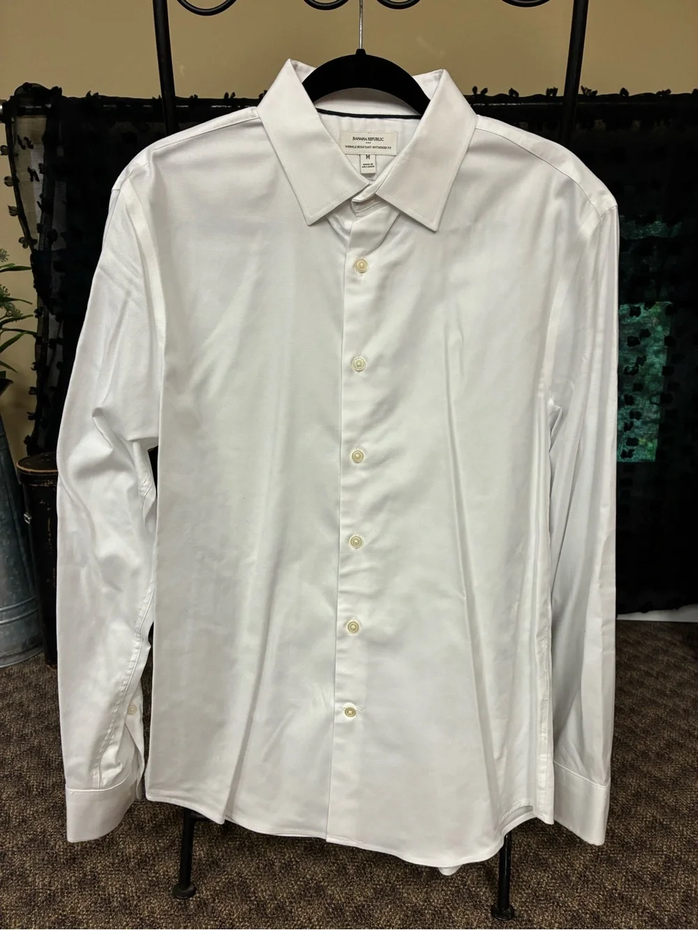 Banana Republic Wrinkle Resistant Untucked Fit Dress Shirt White Medium